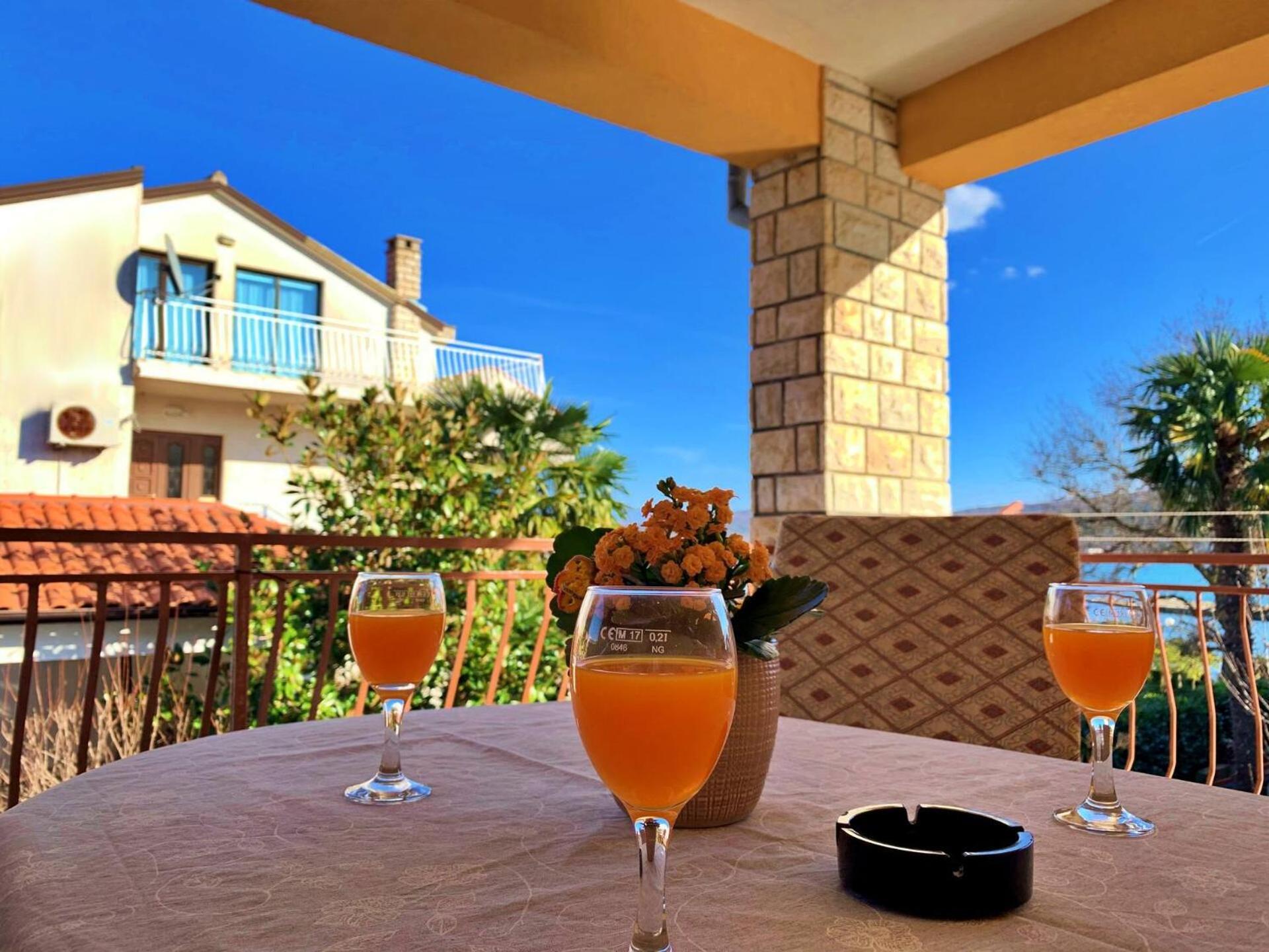 Apartments Nevenka K. Čižići Εξωτερικό φωτογραφία